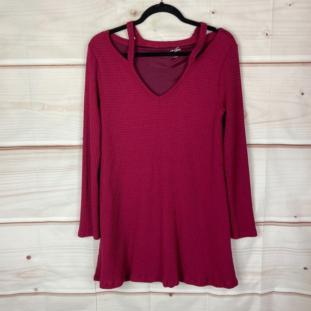 Alya Top Womens Small Red Waffle Knit Cut Out Shoulder Long Sleeve Tunic Lined